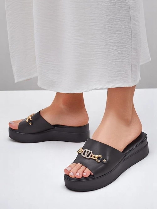 Royalfashion Жіночі босоніжки на танкетці Dalimma