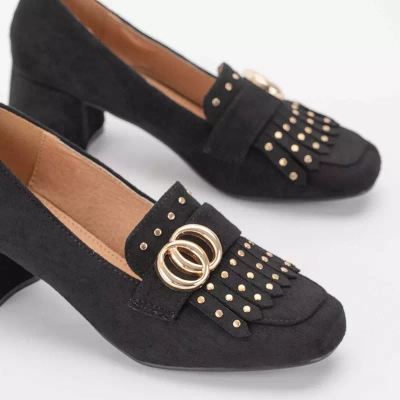 OUTLET Schwarze Pumps am Pfosten mit dekorativem Nell-Schuh-Obermaterial