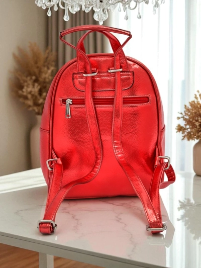 Royalfashion Damenrucksack aus Ökoleder mit Streifen Metallic Stripes
