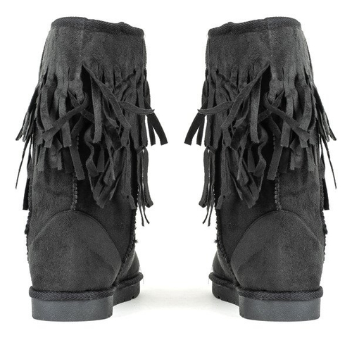 Уггі чорного кольору з китицями Sisi - Взуття