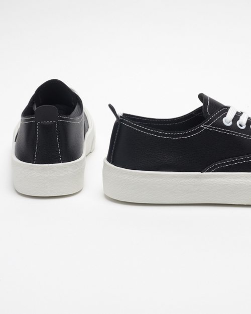 Чорні жіночі кросівки Lorino - Взуття