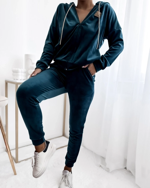 Бірюзовий жіночий світшот Royalfashion з нашивкою