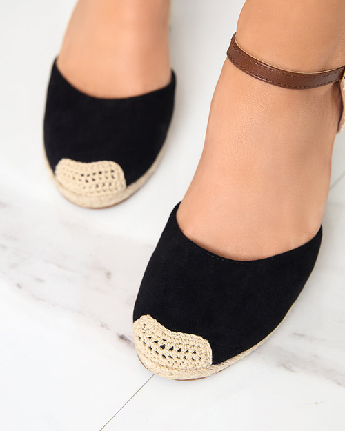 Чорні жіночі екозамшеві босоніжки на танкетці Toleka - Туфлі