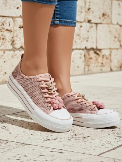 Royalfashion Damen perforierte Sneaker mit Verzierungen Osdo