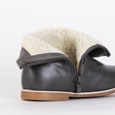 Graue Mädchenstiefel mit dekorativem Obermaterial Noksimi- Schuhe