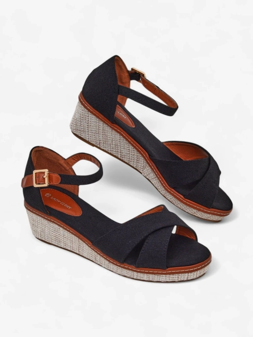 Royalfashion Жіночі сандалі на танкетці без пальця Terrific