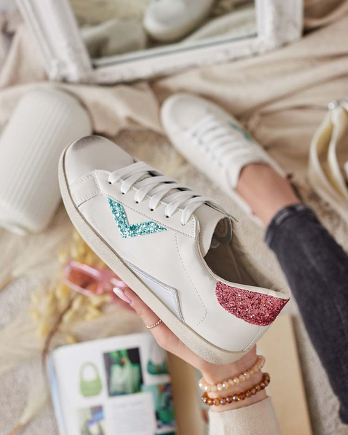 Royalfashion Жіночі спортивні кросівки з прикрасами Ginn