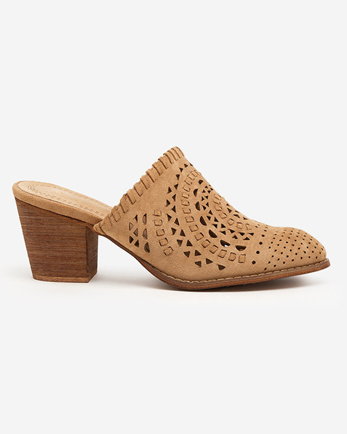 OUTLET Світло-коричневі жіночі туфлі на підборах Aqarion - Взуття