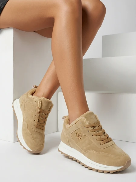 Royalfashion Hellbraune isolierte Sportschuhe für Damen Lahho