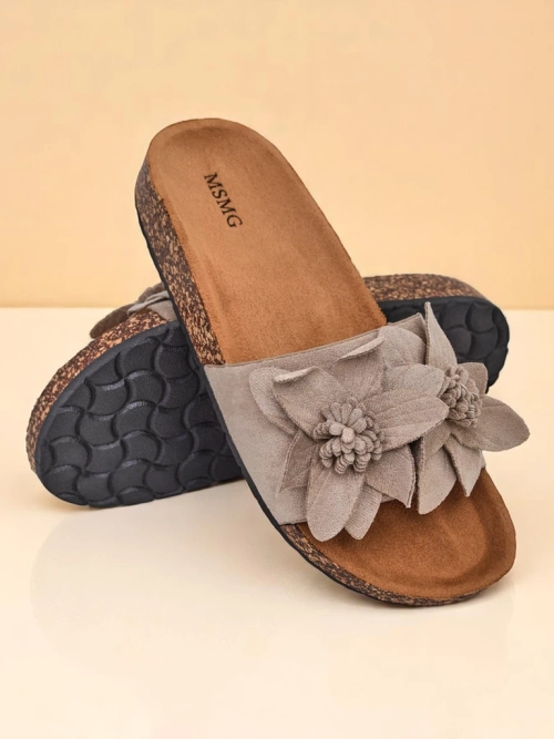 Royalfashion Жіночі шльопанці з квітами Foules