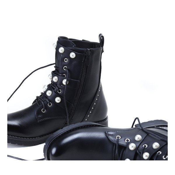 Schwarze Bagger mit Perlen This Is Queen- Footwear