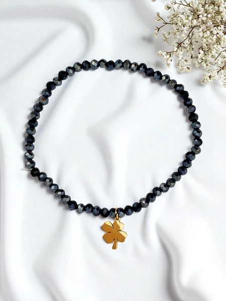 Royalfashion Damenarmband mit Kleeblattanhänger