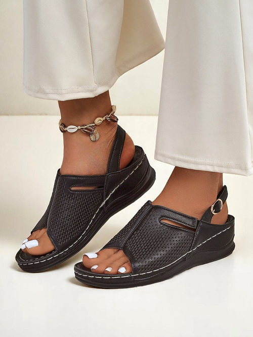 Royalfashion Жіночі сандалі на низькій танкетці Mira