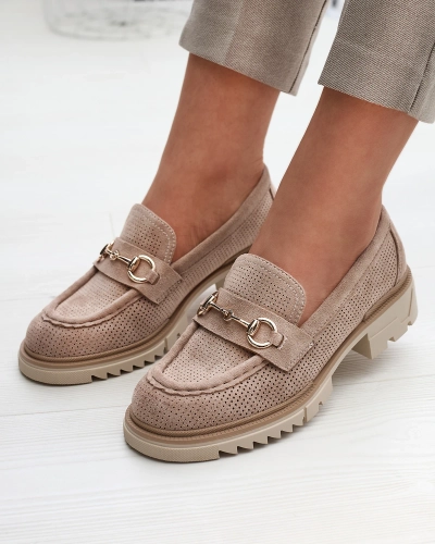 Royalfashion Hellbraune durchbrochene Damen Mokassins mit Kette Imerila