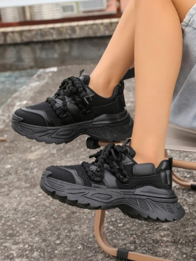 Royalfashion Damen sportliche Sneakers auf dickerer Sohle Loness