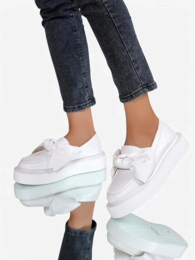 Royalfashion Elegante Damenmokassins mit einer Schleife Ortto