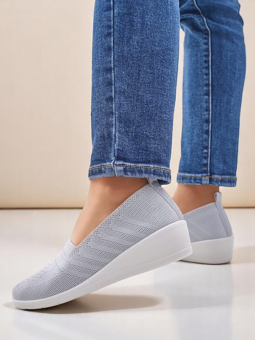 Royalfashion Жіночі мокасини на низькому підборі Epoles