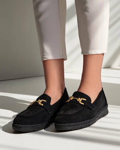 Royalfashion Damen Slipper mit dekorativer Spitze