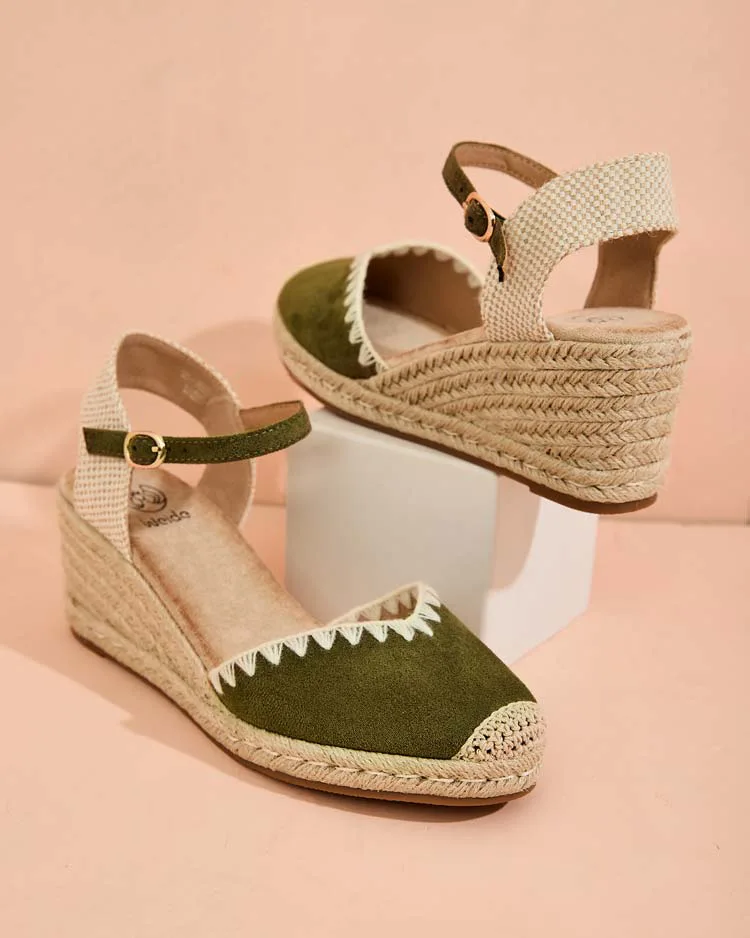 Royalfashion Espadrilles auf einem Moniz Booty