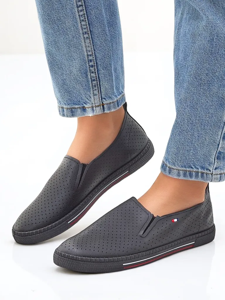 Royalfashion Damen Lochmuster Schlupfschuhe Vielles