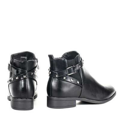 Czarne sztyblety z ćwiekami i klamerką - Obuwie