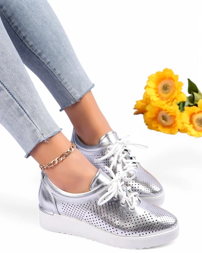 Royalfashion Жіночі перфоровані черевики Gofielle