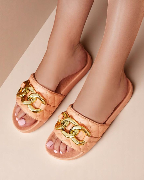 Жіночі коралові стьобані босоніжки із золотим ланцюжком Eteris - Взуття