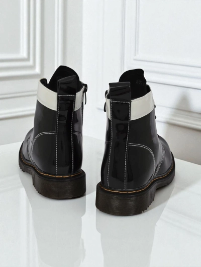 Damen Stiefeletten Perseida Nero aus ökologischem Lackleder, zum Schnüren