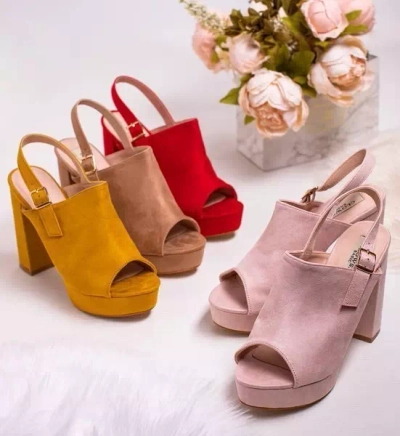 OUTLET Hellrosa Sandalen aus Öko-Wildleder mit höherem Pfosten Tripsi-Schuhe