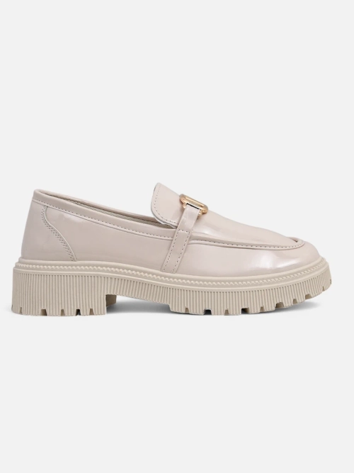 Royalfashion Жіночі лофери Erret