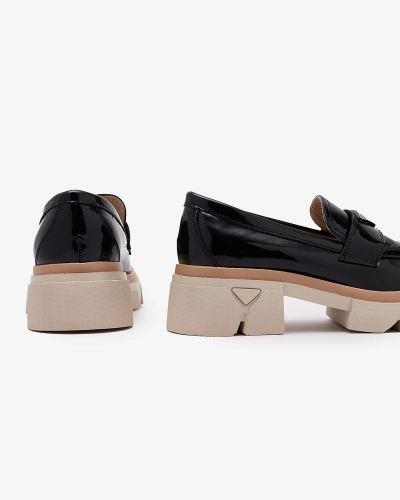 Lackierte schwarze Damen Mokassins mit Verzierung Sarix - Schuhe