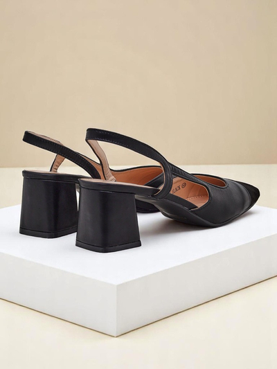 Royalfashion Damen Pumps mit niedrigem Absatz und dekorativer Spitze Eleganzo