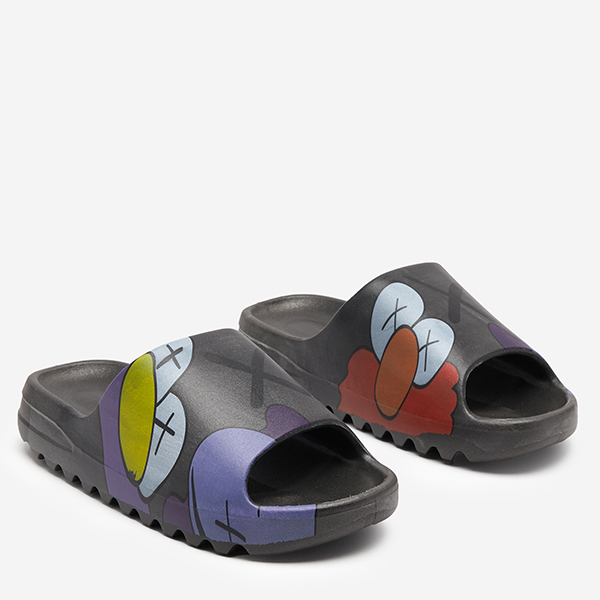 OUTLET Damenpantoffeln aus schwarzem Gummi mit Pfizz-Footwear-Aufdruck