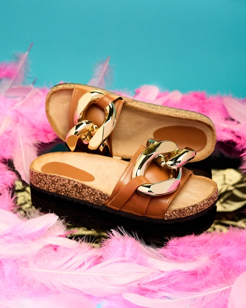 Жіночі коричневі тапочки з декором від Fixci-Взуття