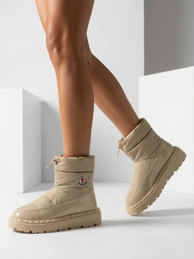 Royalfashion Damen Schlupf-Schneestiefel in hellbrauner Farbe Ireda