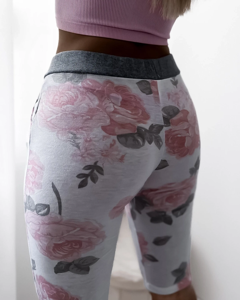 Weiße 3/4-Shorts für Damen mit rosa Blumen - Kleidung