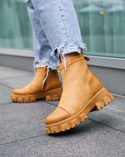 Royalfashion Damenstiefel mit flachem Absatz in camel Leffoi