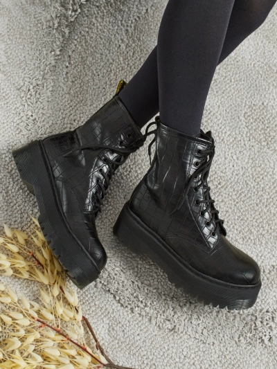 Damen Worker Boots mit Prägung Arvessa