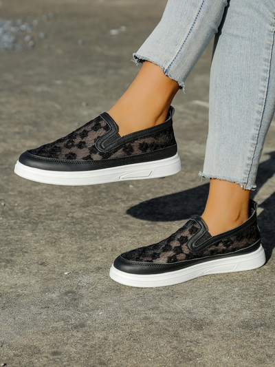 Royalfashion Damen-Mesh-Loafer mit Blumen Emzos