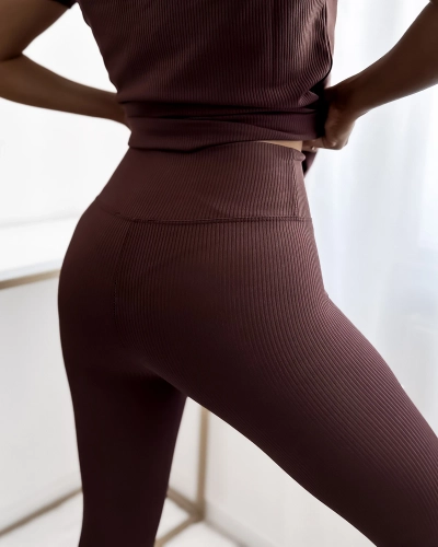 Royalfashion Dunkelbraunes Damen-Sport-Set mit Herzen