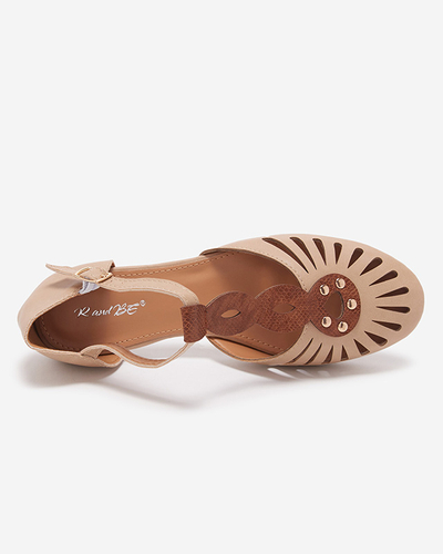 Beigefarbene durchbrochene Damen-Ballerinas mit Ausschnitten an den Seiten Erraf-Footwear