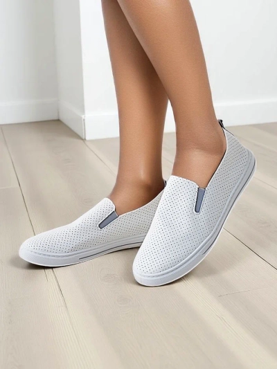 Royalfashion Damen perforierte Slipper Eppes
