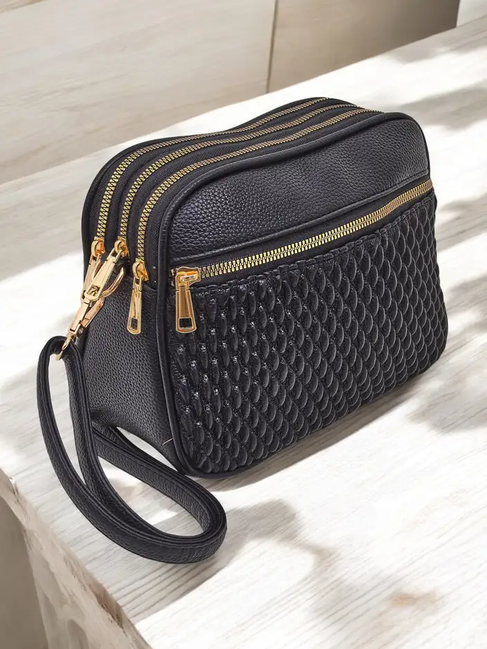 Royalfashion Kleine Handtasche für Frauen aus Eco-Leder mit 3 Fächern gepräst