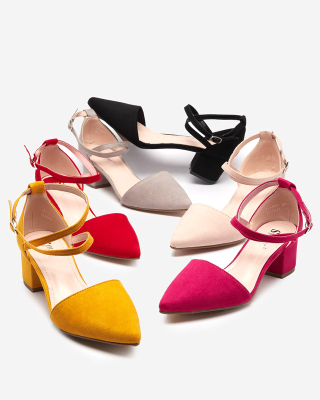 Rote Damensandale auf Pfahl Crisco - Schuhe