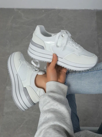 Royalfashion Damen Sport Sneakers auf einer Plattform Revided