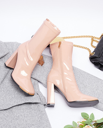 Hellrosa Damen-Lackstiefel auf dem Rekila-Pfosten - Schuhe