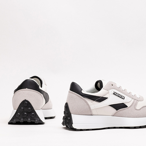 Біло-сірі жіночі кросівки Berinn