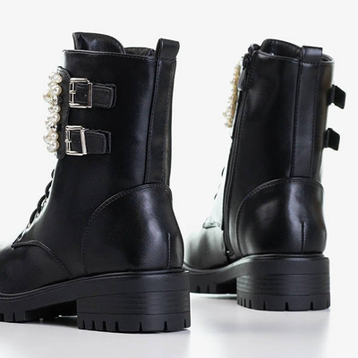 Schwarze Taschen mit Foga-Dekorationen - Schuhe