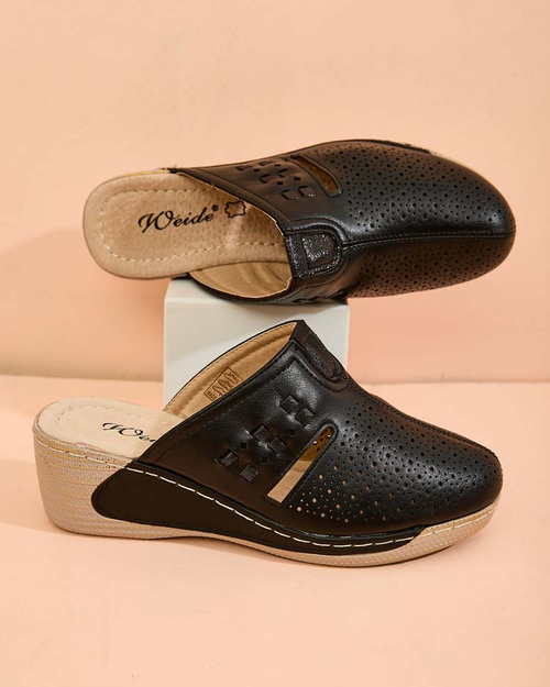 Royalfashion Жіночі шльопанці на низьких підборах Albov