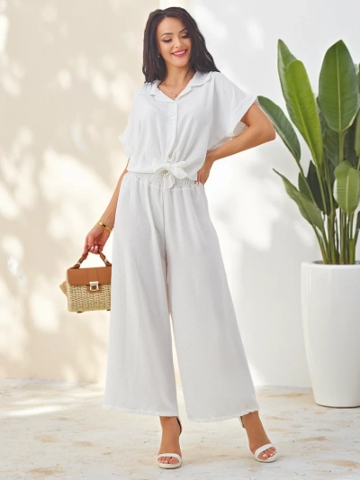 Royalfashion Damen Set mit einem gebundenen Kurzarmhemd und ausgestellten Hosen mit Strasssteinen